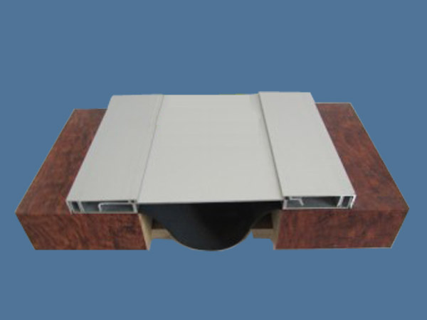 鋼結(jié)構(gòu)